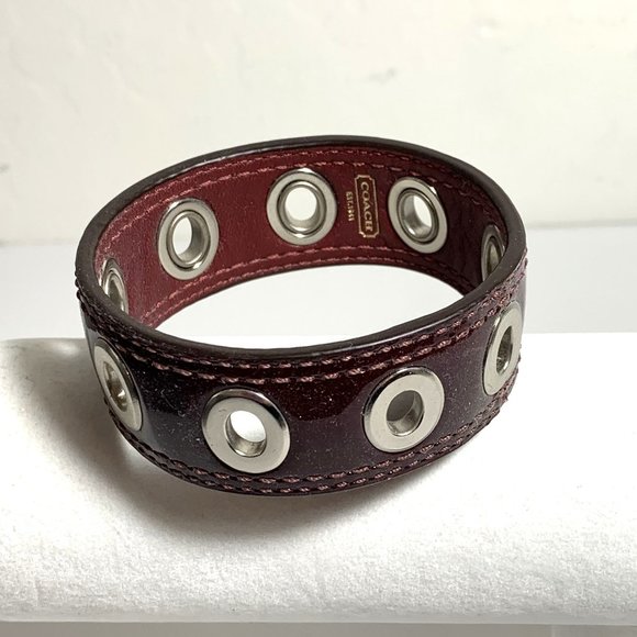 Coach Patent Leather Grommet Bangle Stackable Bracelet Crimson Burgundy NEW - Picture 1 of 5